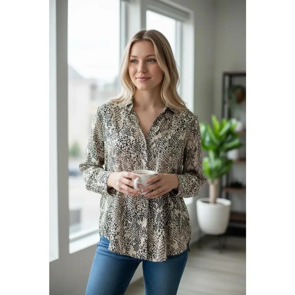 Velvet Heart Lush Women's Snake Print Long Sleeve Blouse